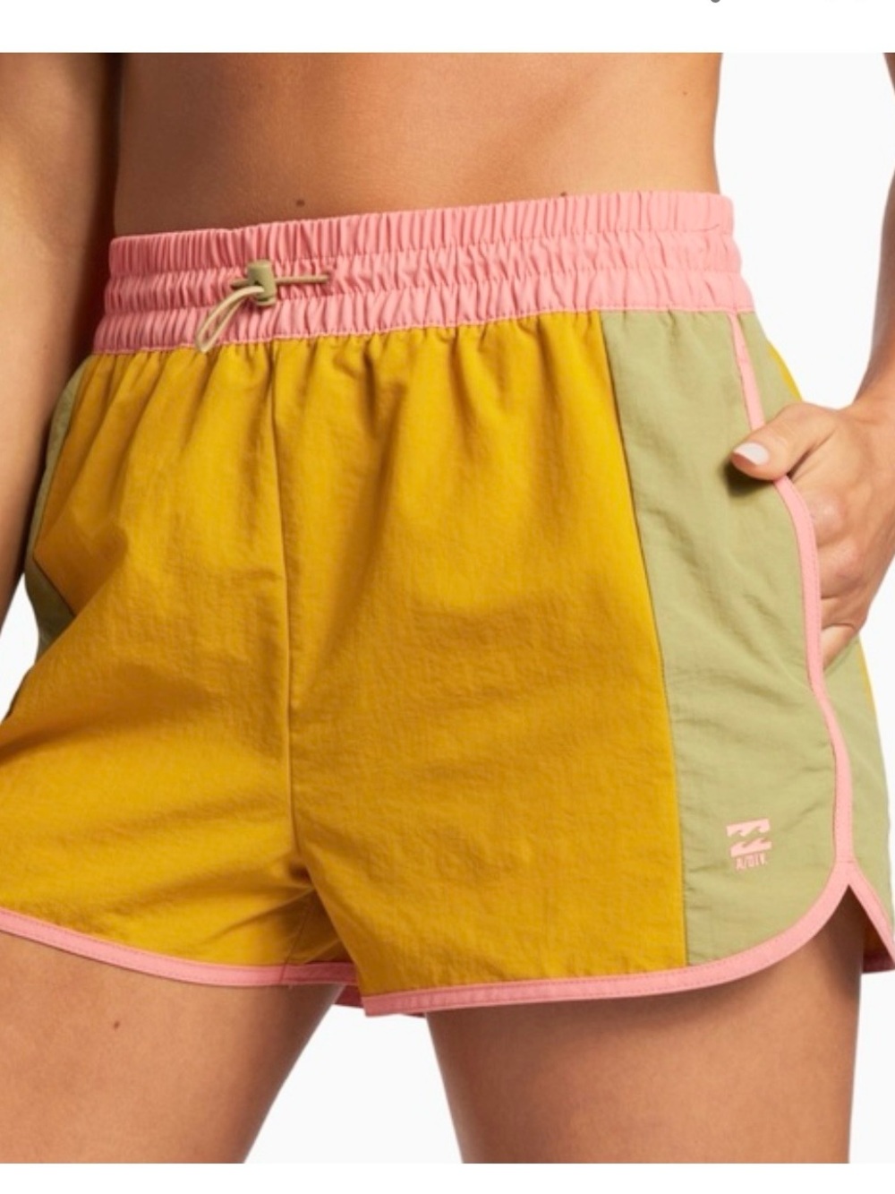 Billabong windy trails athletic shorts New Small